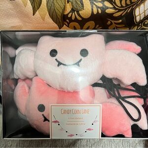 Candy Corn Lane Pink Crab Garland